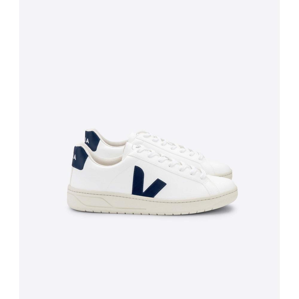 Veja URCA CWL Women\'s Shoes White/Navy | NZ 561BEX